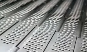 مجفف مستمر بسير ناقل