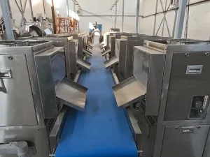 تركيب المعدات وخطوط الإنتاج في مواقع عملاؤنا